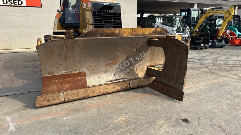 Grejder Caterpillar D6K2LGP