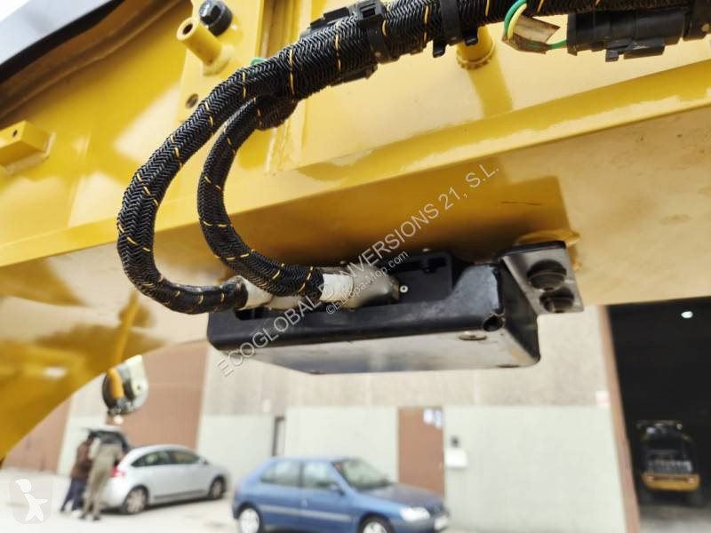 Grejder Caterpillar 140 AWD