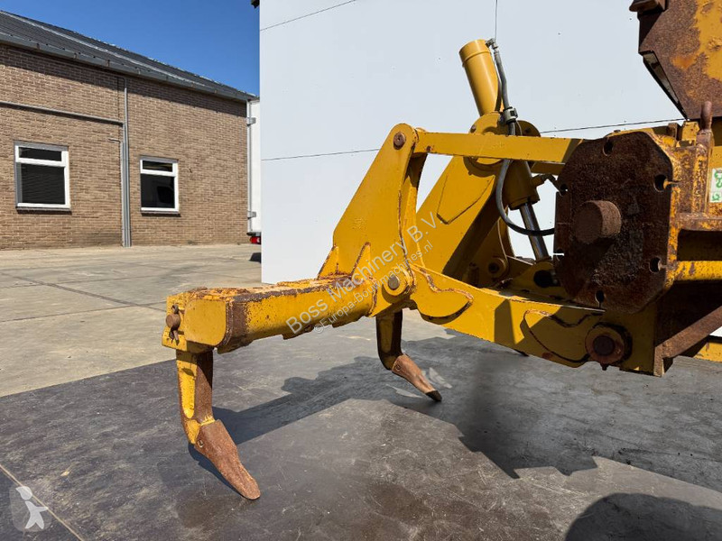 Grejder Caterpillar 160M AWD - 3 Tine Ripper /...
