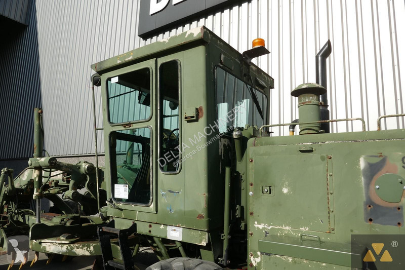 Грейдер Caterpillar Ex-army