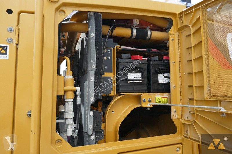 Grader Caterpillar 3