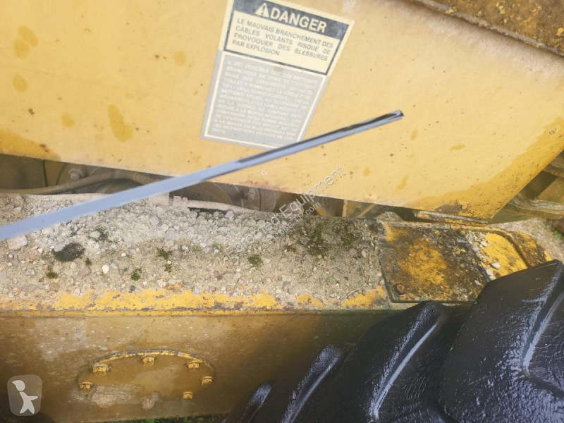Grader Caterpillar