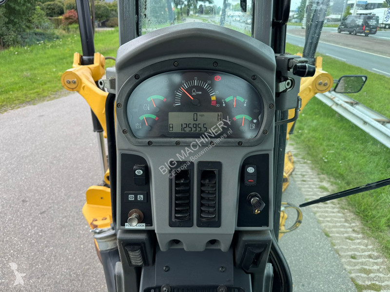 Grader Caterpillar