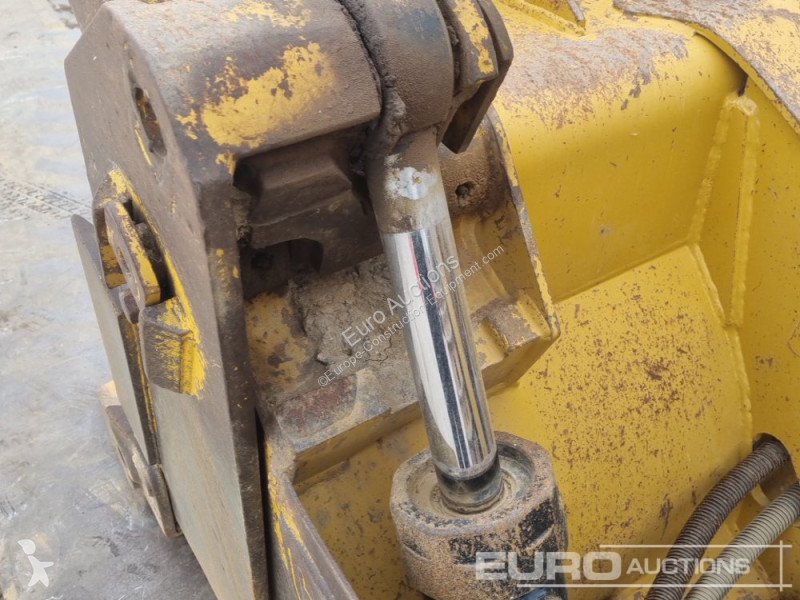 Grader Caterpillar