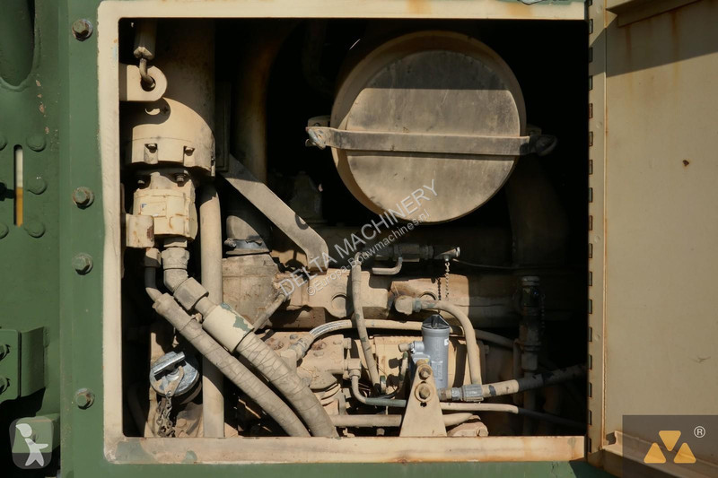 Grejder Caterpillar Ex-army