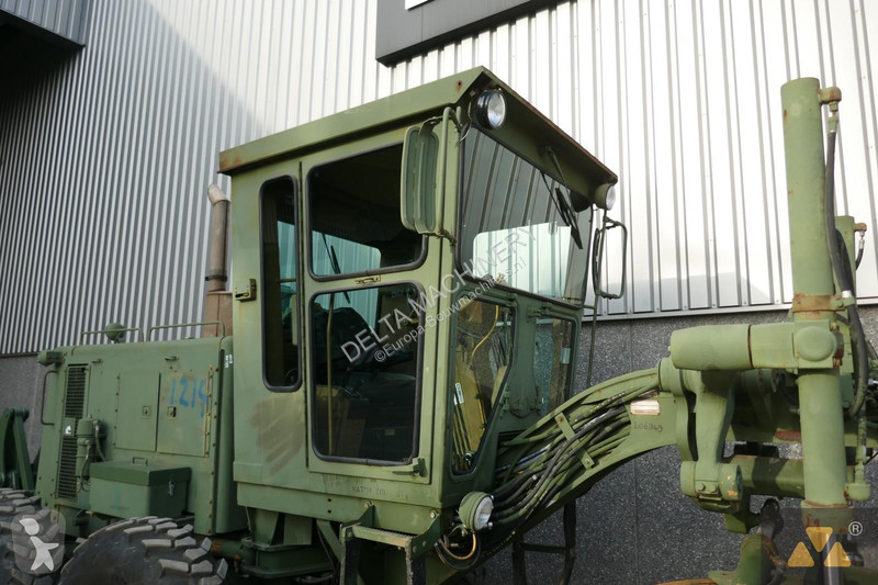 Niveladora Caterpillar Ex-army