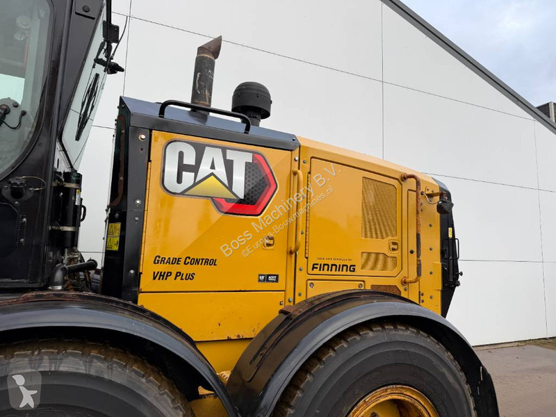 Grejder Caterpillar VHP 6x6 AWH - 4.88m Blade