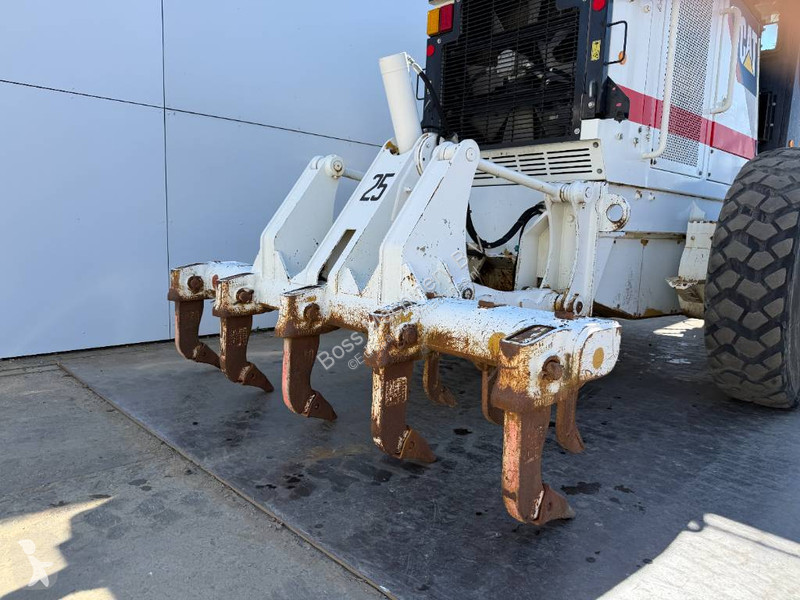 Grejder Caterpillar 120M - CE / Front Blade +...