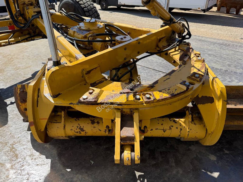 Grejder Caterpillar 140M VHP Plus - Joysticks...