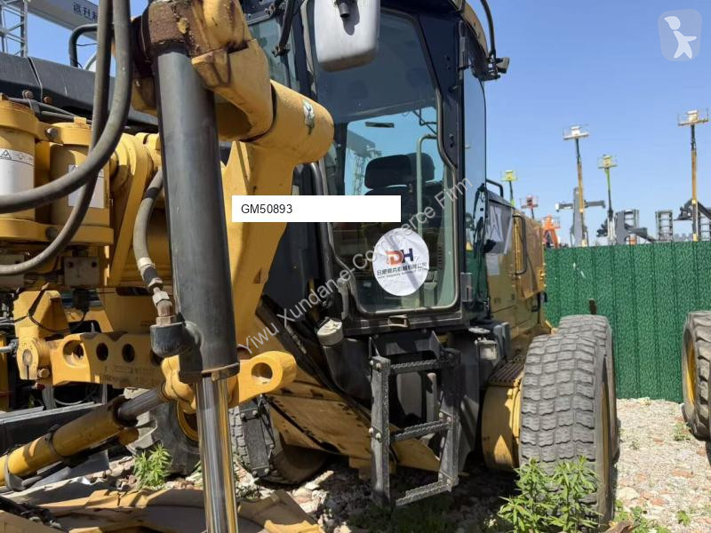 Grejder Caterpillar 160M