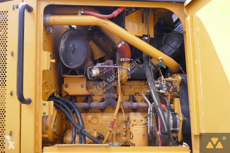 Grejder Caterpillar 140M