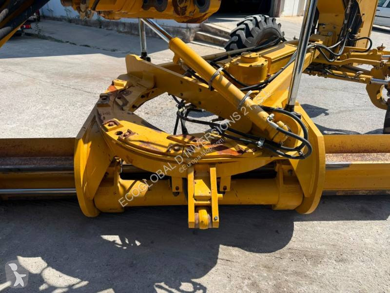 ممهدة طرق Caterpillar 12M3 AWD