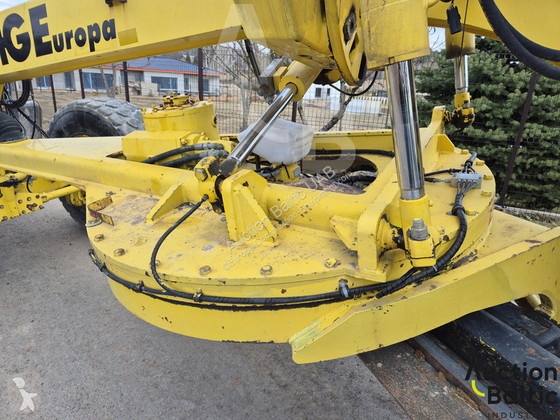 Грейдер XCMG GR215