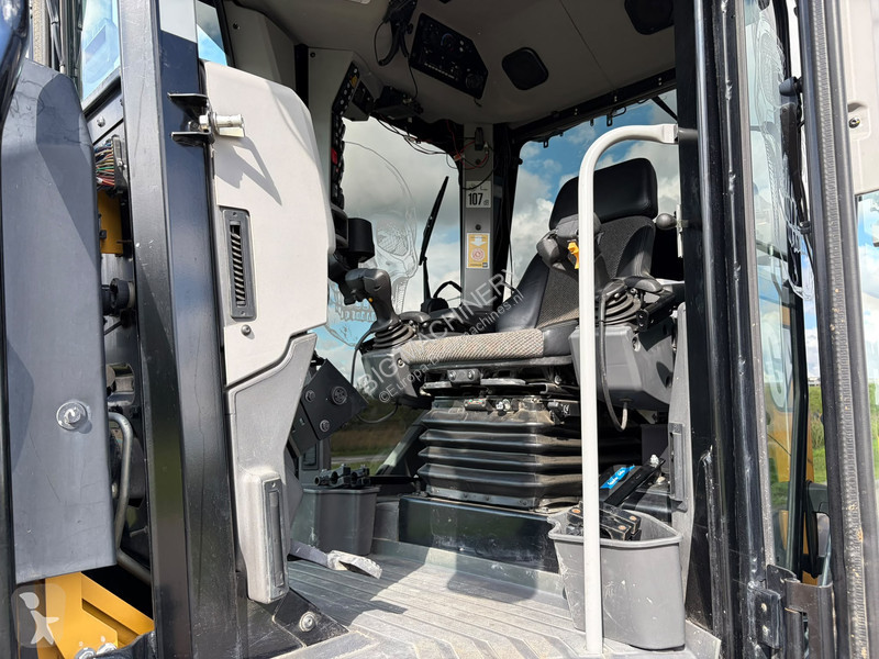 Niveladora Caterpillar 140 AWD 15A CE / TUV /...