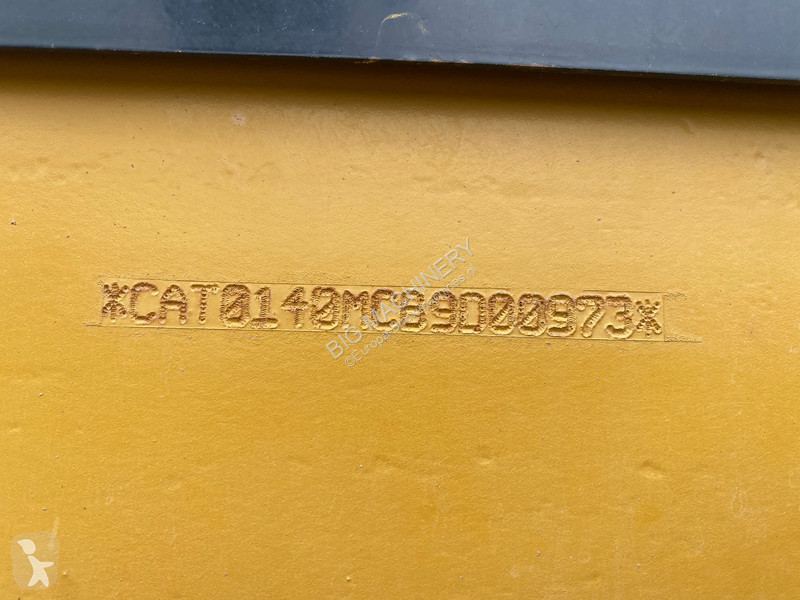 Grejder Caterpillar 140M