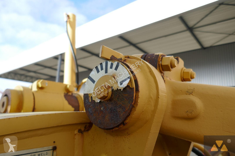 Niveladora Caterpillar