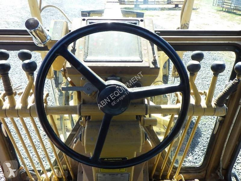 Grader Caterpillar