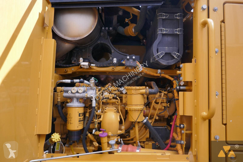 ممهدة طرق Caterpillar 2 AWD