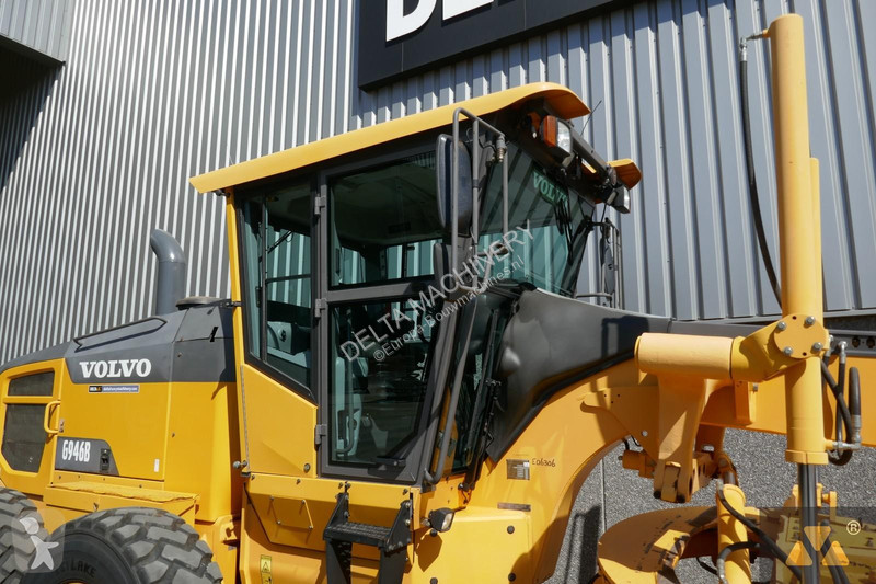 Grader Volvo AWD