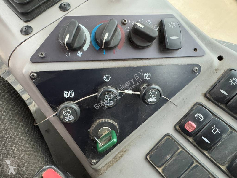 Grader Volvo - 4.27 Meter Blade / EPA Certified