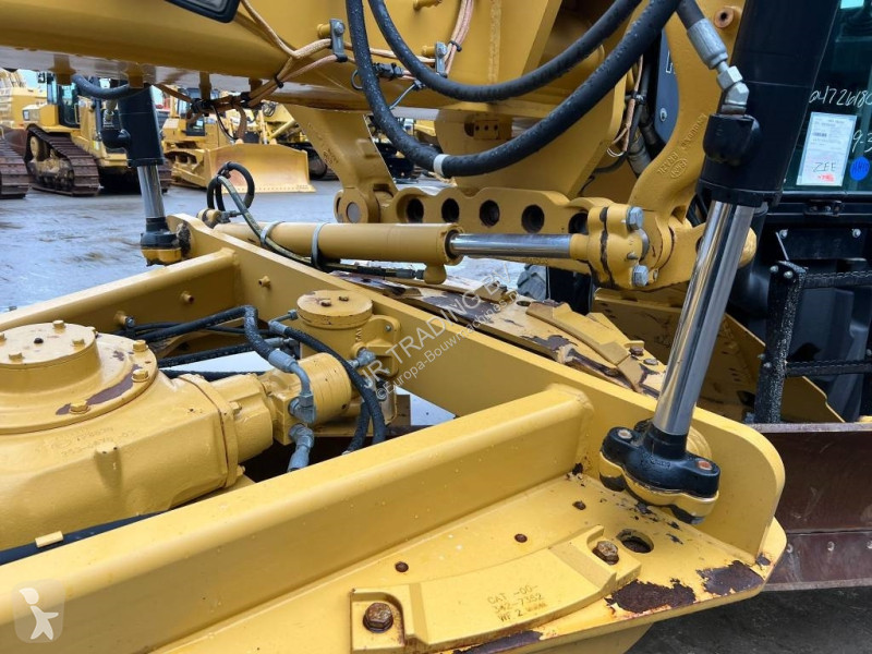 Niveladora Caterpillar