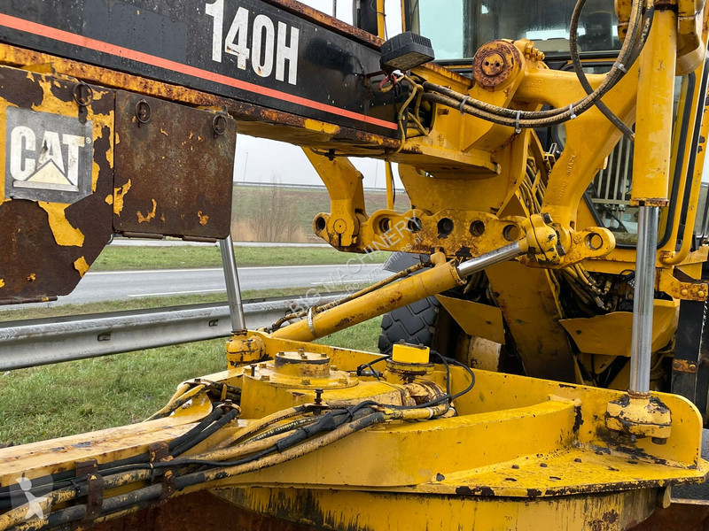 ممهدة طرق Caterpillar CE