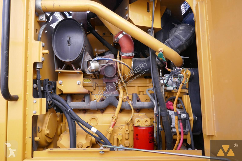 Grejder Caterpillar 160M