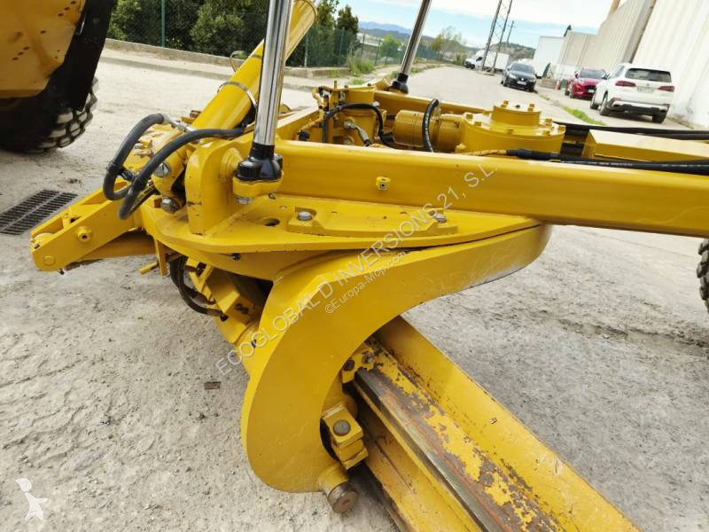 Grejder Caterpillar 140 AWD