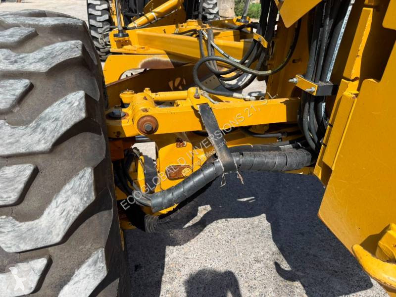 ممهدة طرق Caterpillar 12M3 AWD