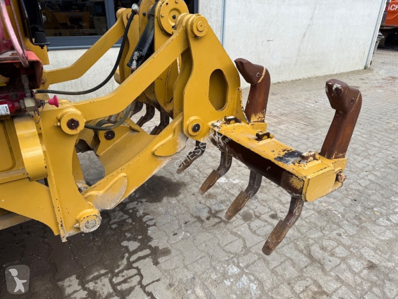 Grejder Caterpillar 140 M