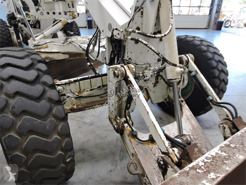 Grejder Caterpillar 12H