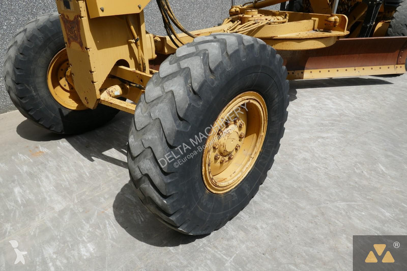 ممهدة طرق Caterpillar