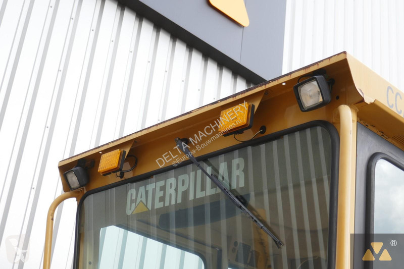 Niveladora Caterpillar