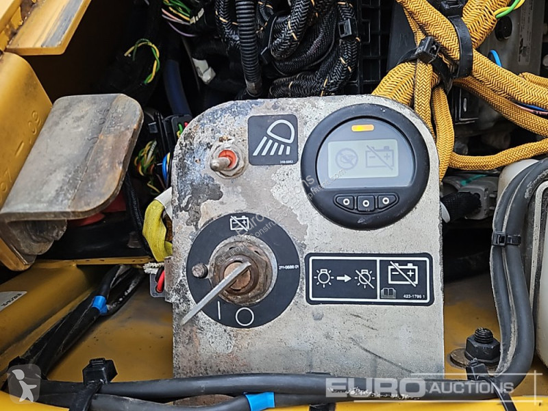 Grejdr Caterpillar D6N