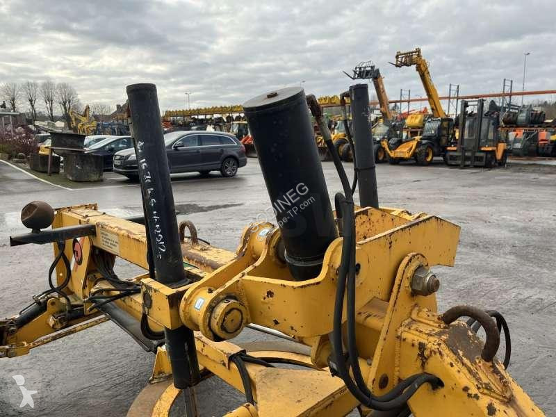 Grader   OP NV2500