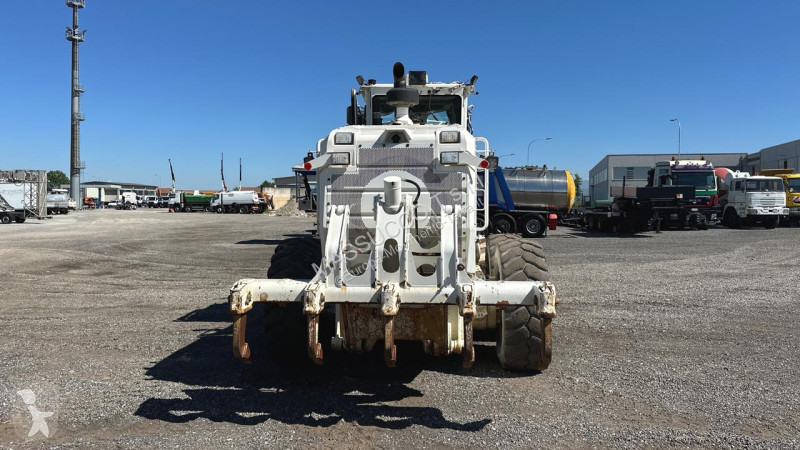 Grejder Caterpillar 120M2