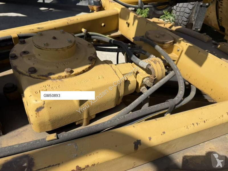 Grejder Caterpillar 160M