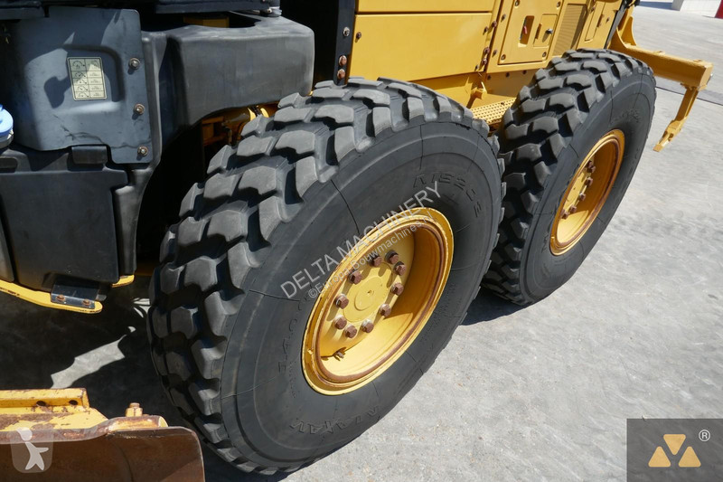 Grejder Caterpillar 12M3