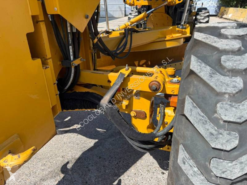 ممهدة طرق Caterpillar 12M3 AWD