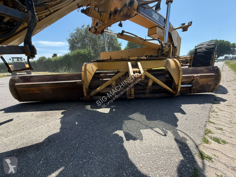 Caterpillar  grader