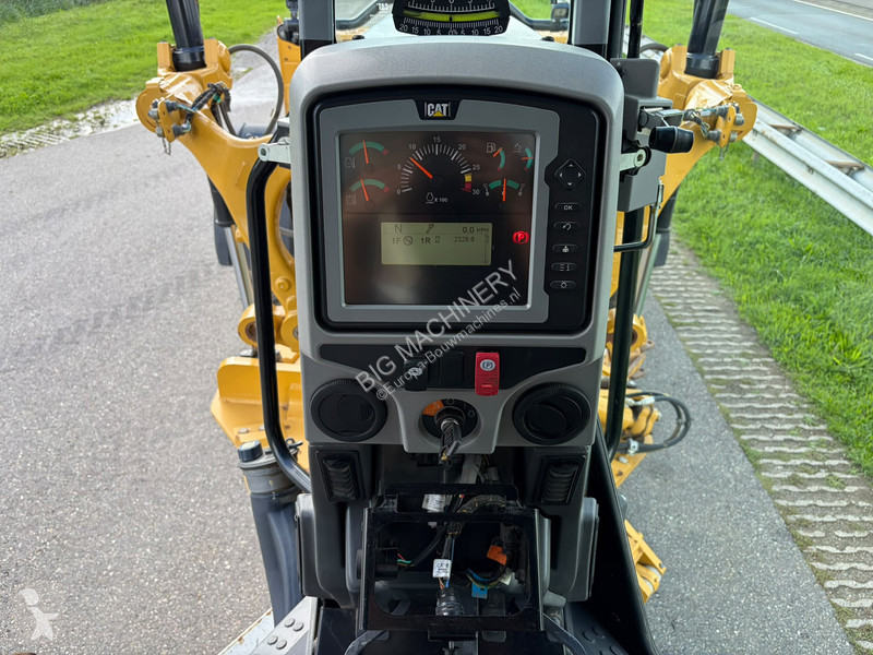 Niveladora Caterpillar 140 AWD 15A CE / TUV /...