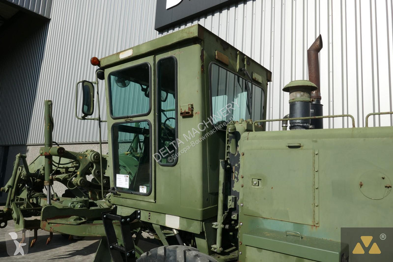 Грейдер Caterpillar Ex-army