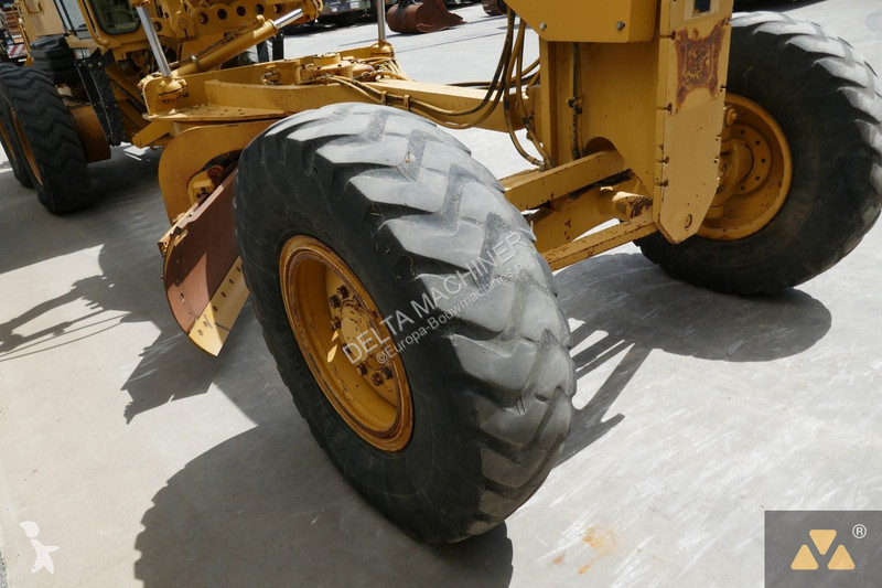 ممهدة طرق Caterpillar