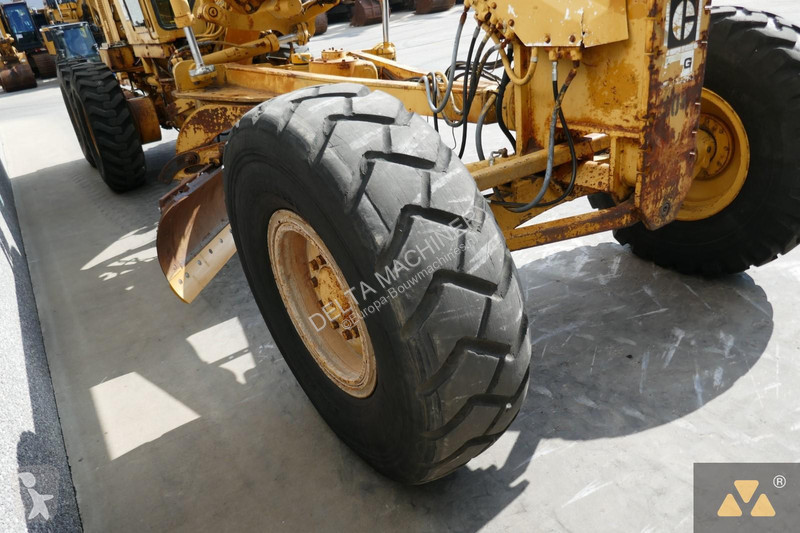 Grader Caterpillar