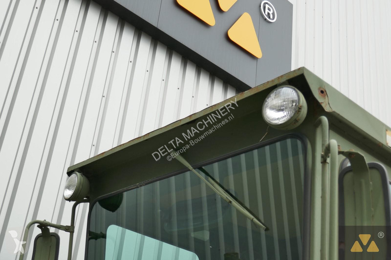 Grejdr Caterpillar Ex-army
