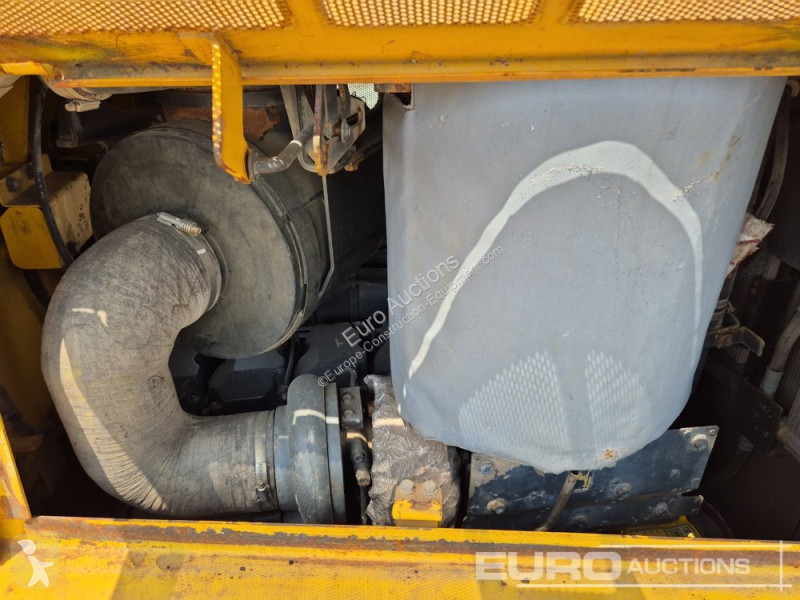 Niveladora Komatsu D155A-6
