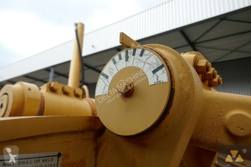 Grader Caterpillar