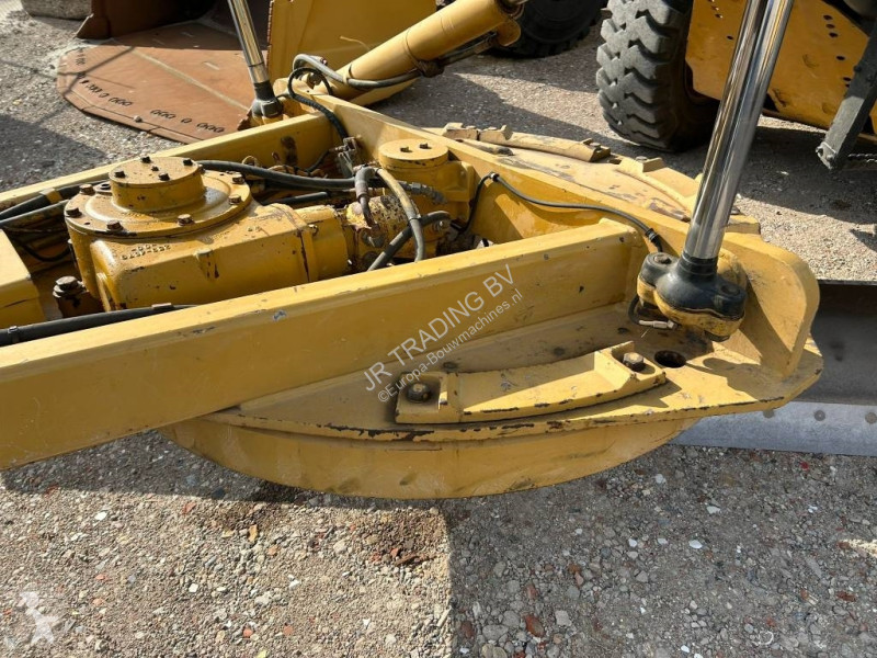 Vägskrapa Caterpillar (CE Certified)