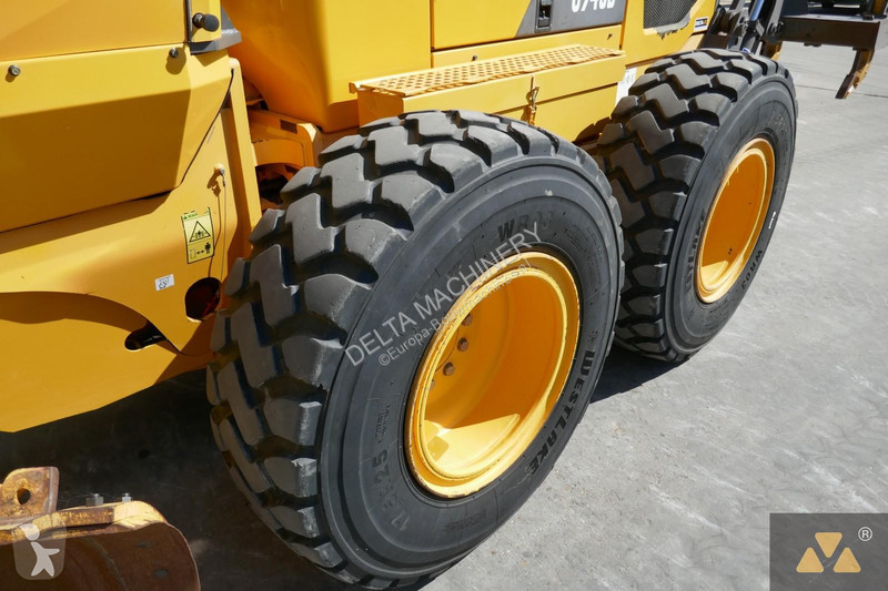 Grader Volvo AWD
