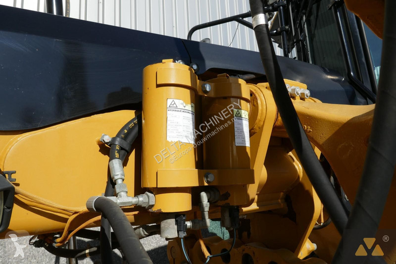 Grejder Caterpillar 160M